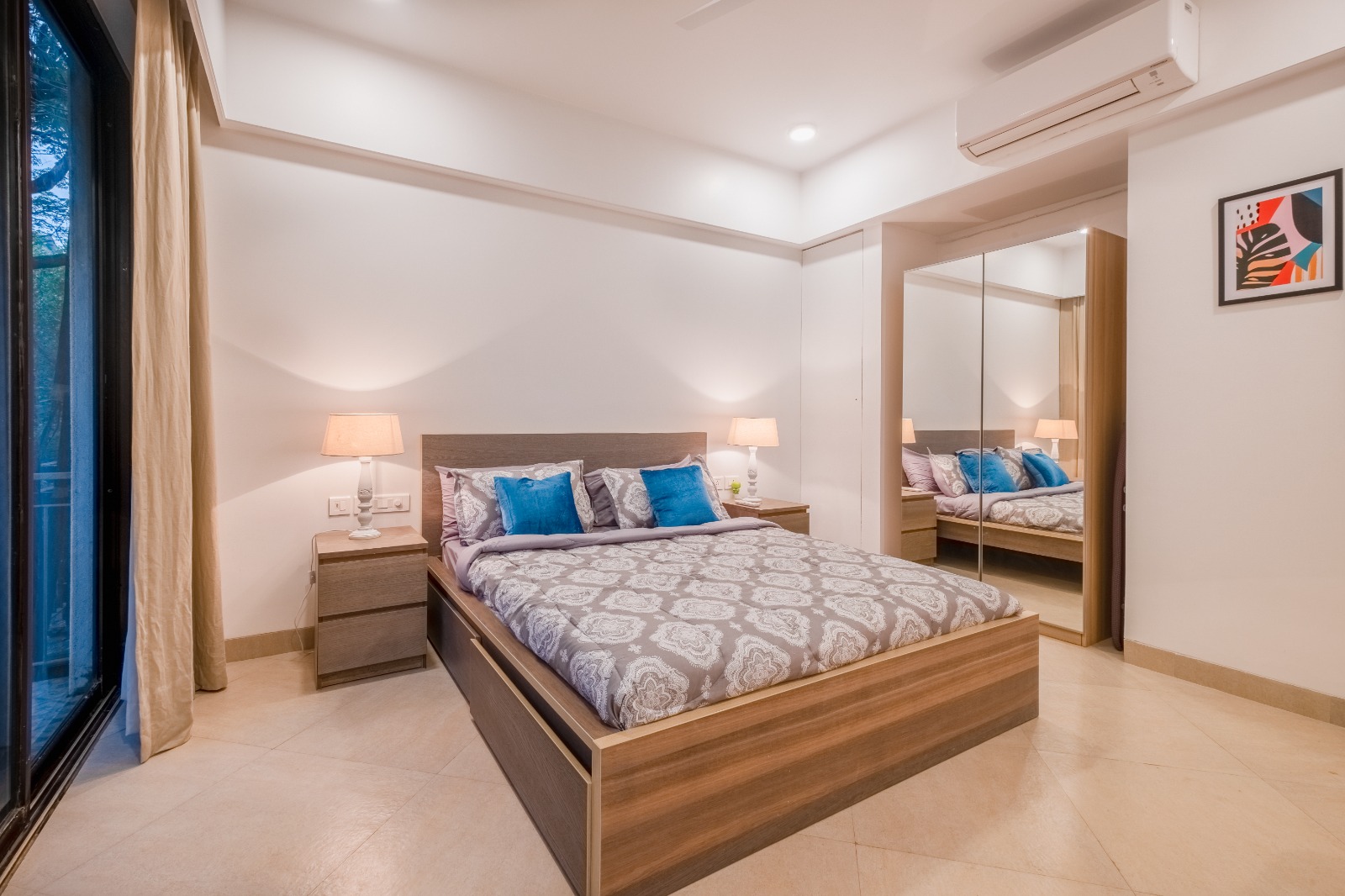 Quaint & Picturesque 2 BHK - Photo 4