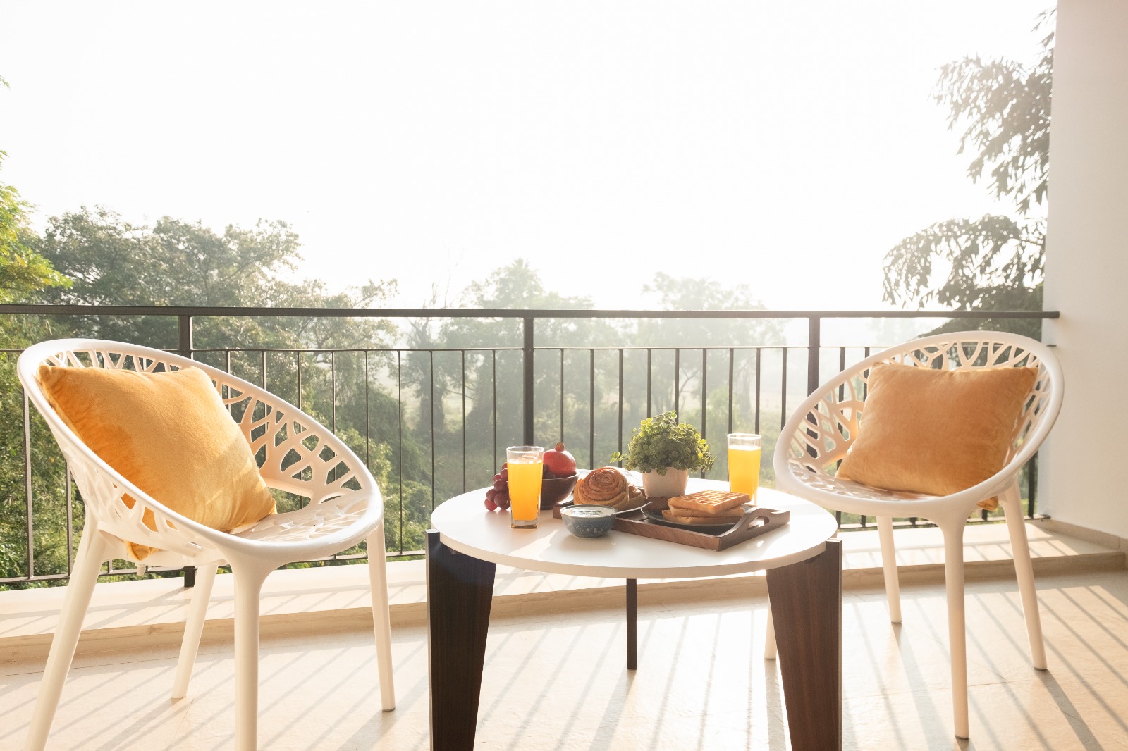 Quaint & Picturesque 2 BHK - Photo 12