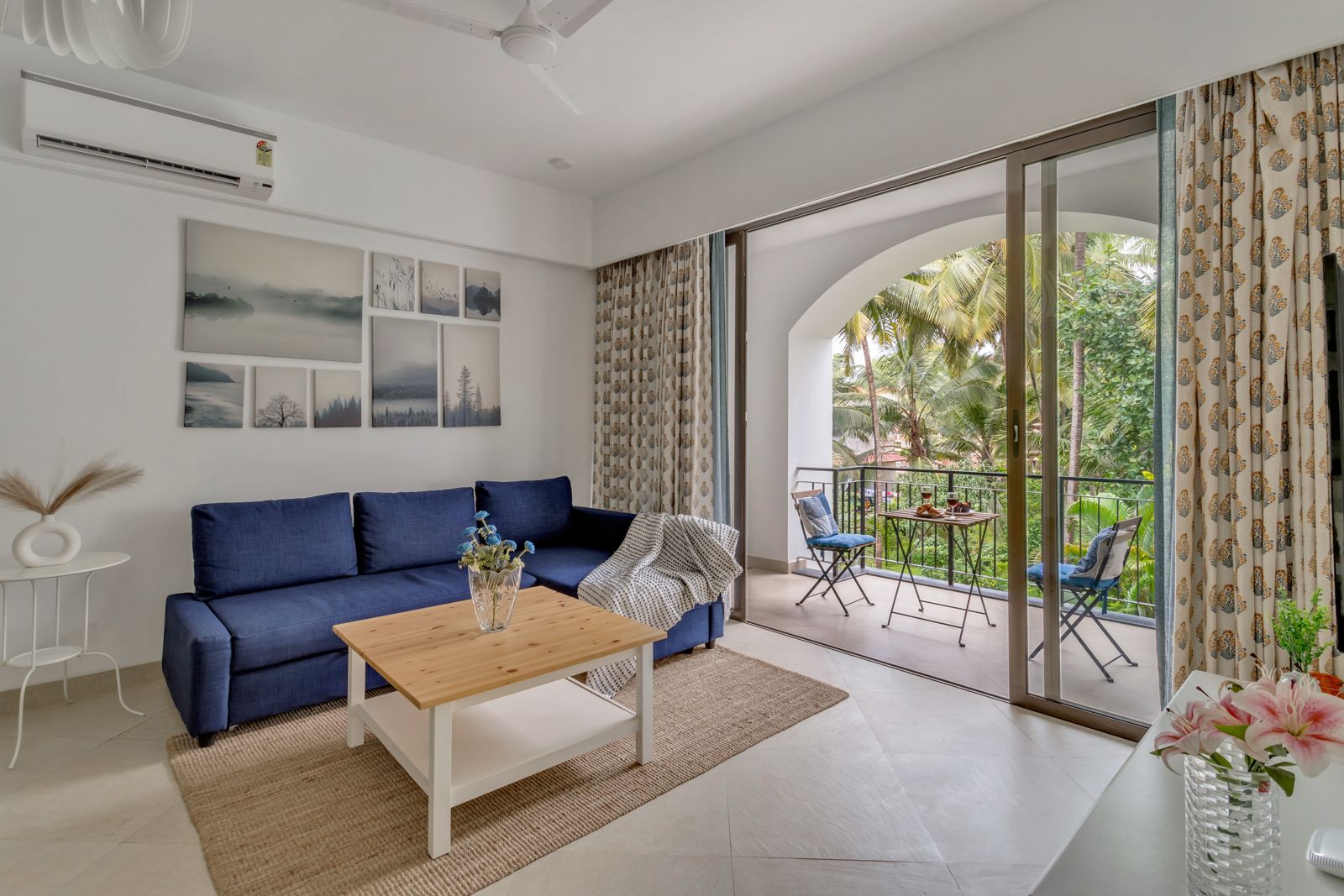 Spacious 1BHK Lux Apartment - Photo 7