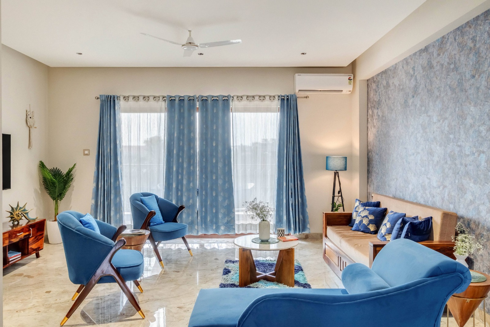 Aqua 2 BHK Apartment - Photo 11