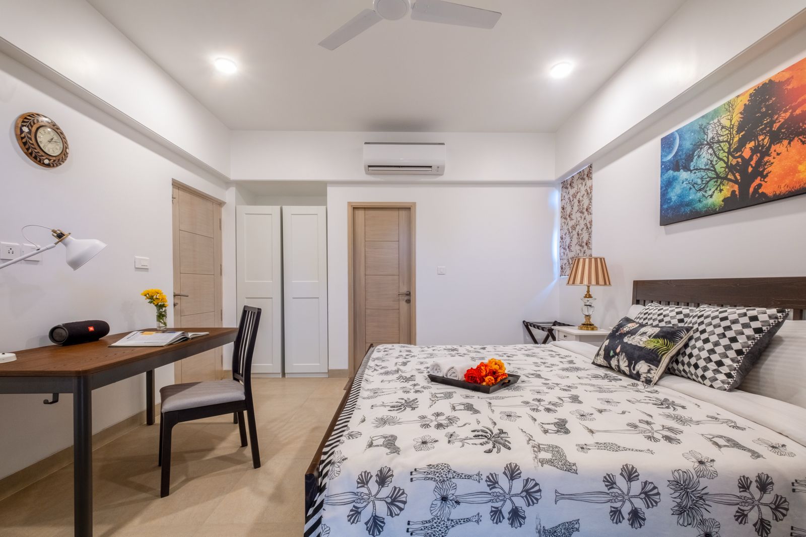 Elegant 1BHK Apartment - Photo 8