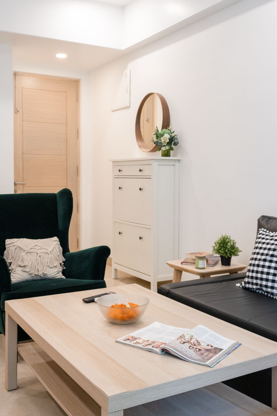 Gorgeous 1BHK Apartment - Photo 8