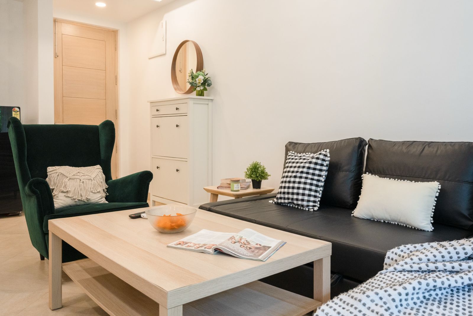 Gorgeous 1BHK Apartment - Photo 5