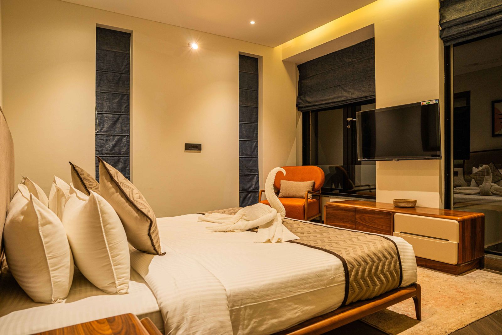 5BHK- Sunridge Vilmaris Villa  - Photo 12
