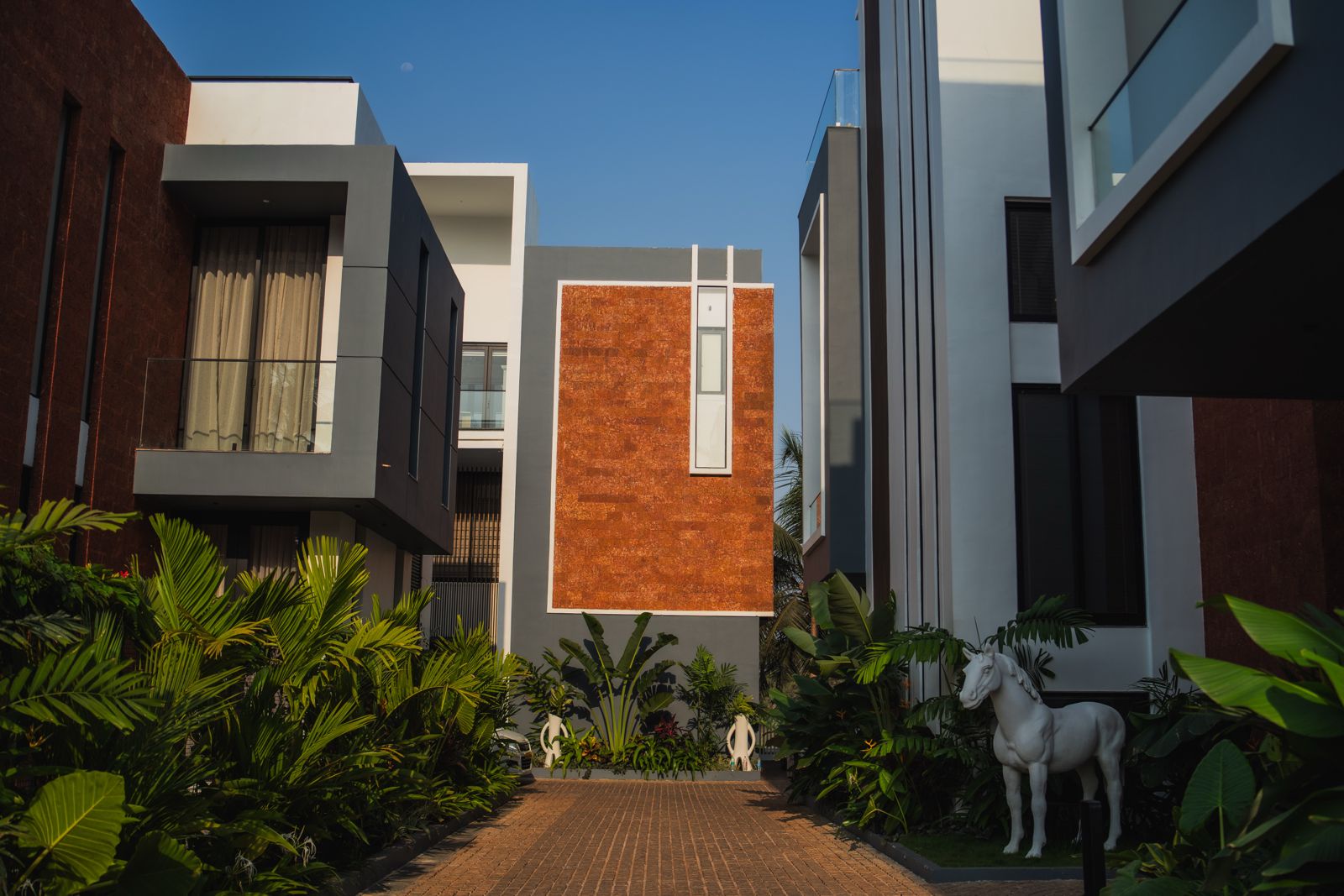 5BHK- Sunridge Vilmaris Villa  - Photo 30