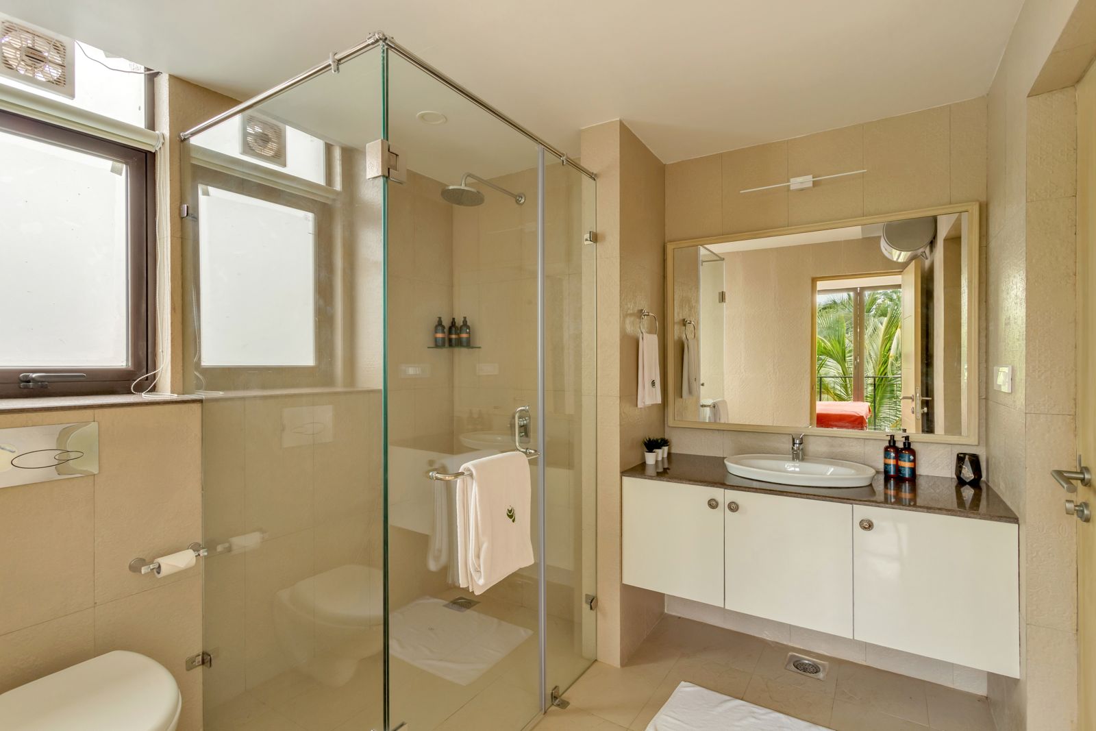 The Views 1BHK Apartment - Photo 3