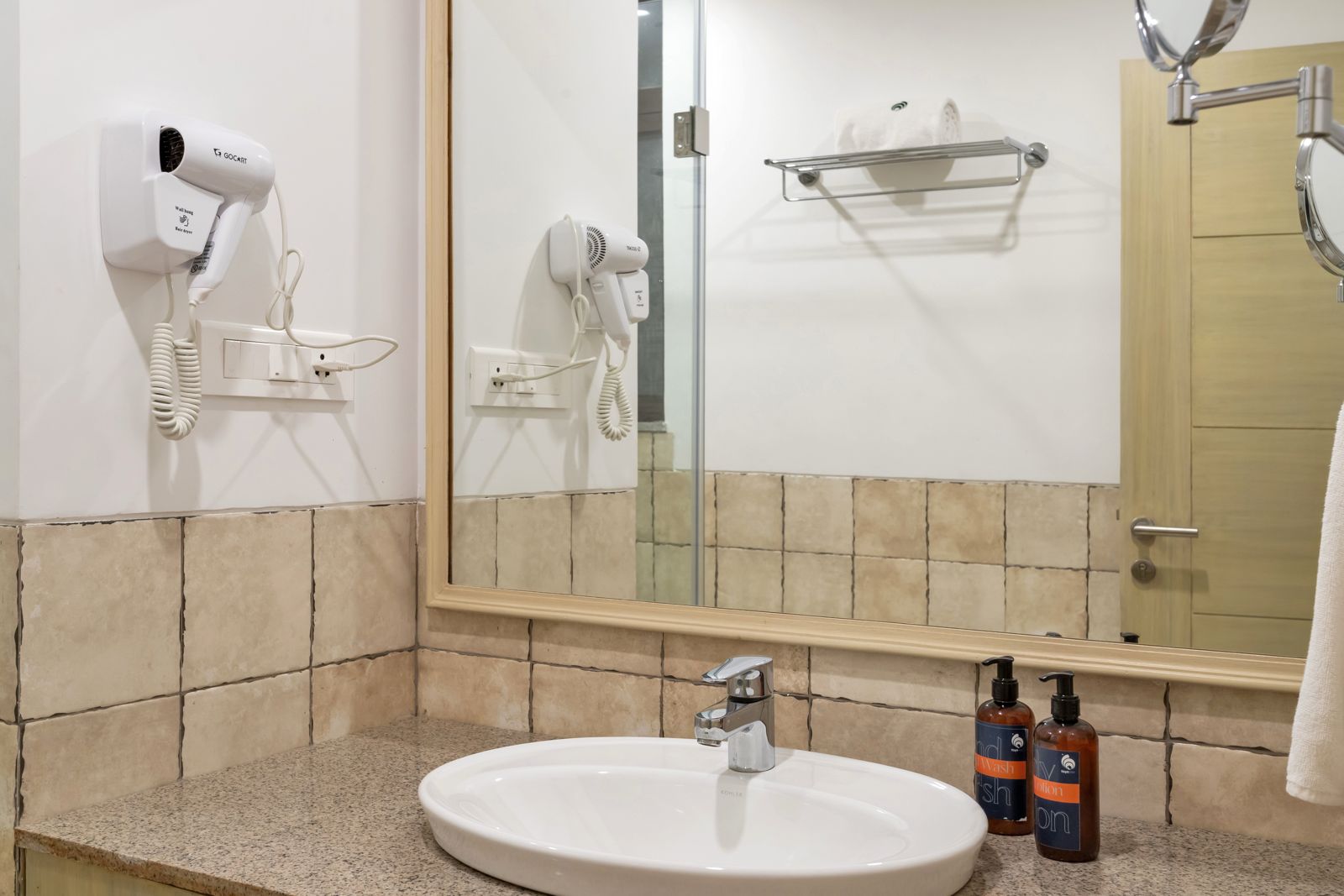 D'Retreat 1BHK Apartment - Photo 13