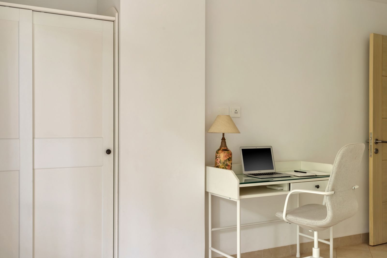 D'Retreat 1BHK Apartment - Photo 9