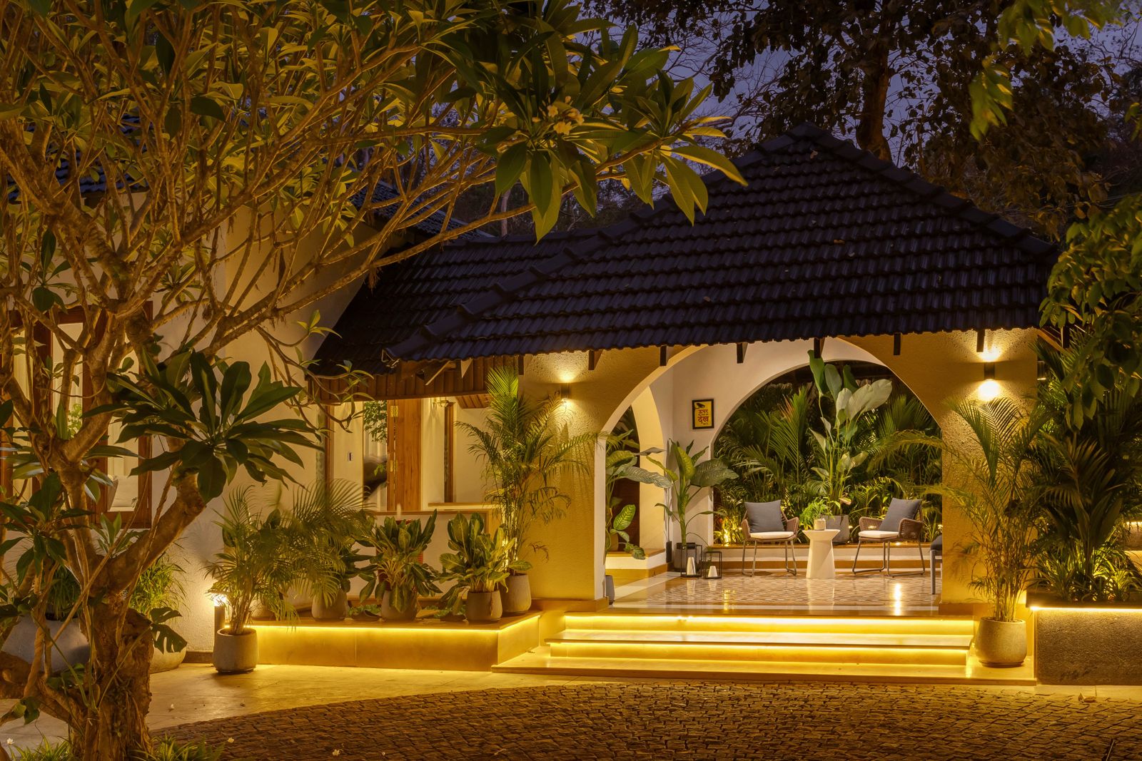 Palacio De Amores- Luxury 6BHK Pvt Pool North Goa - Photo 12