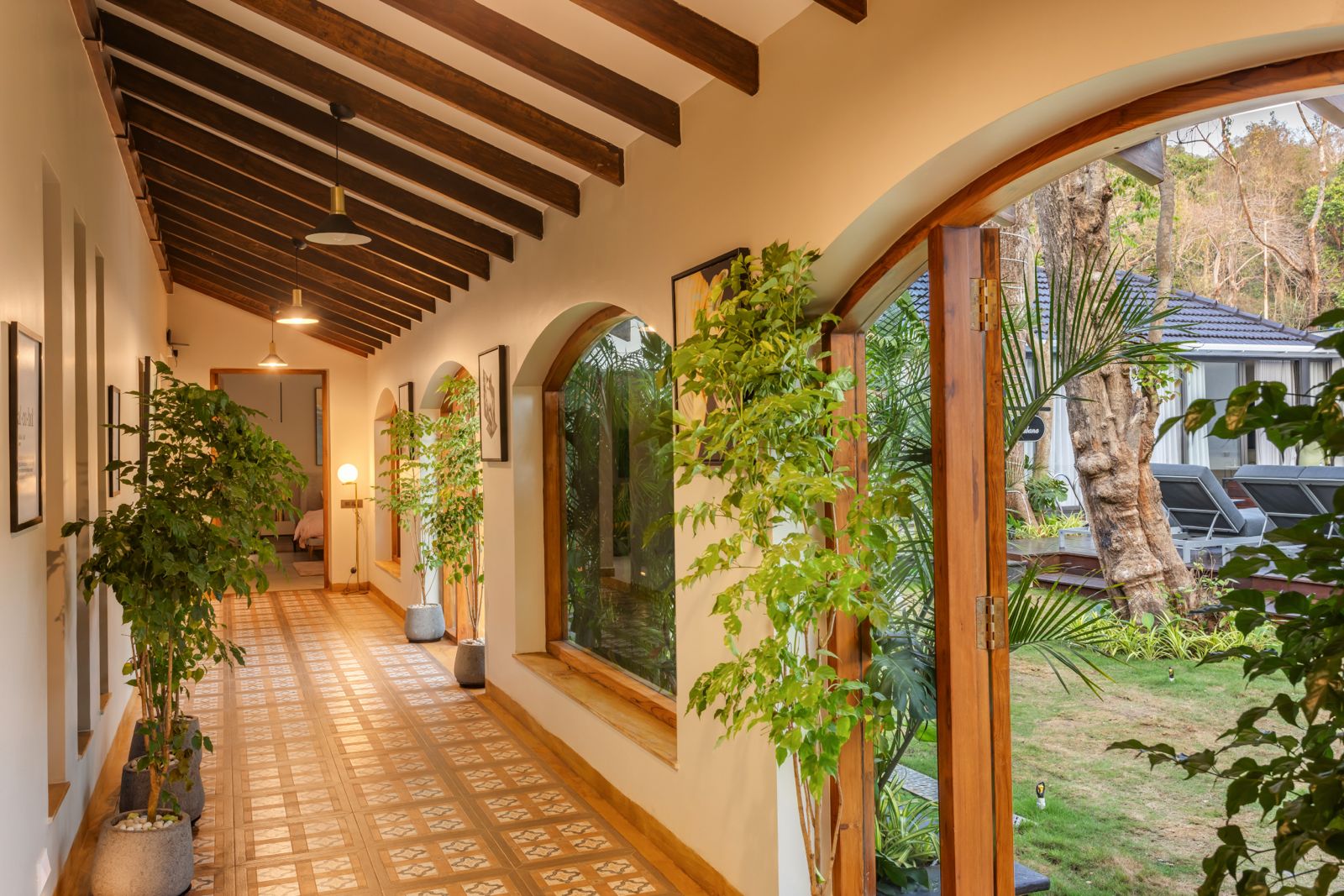 Palacio De Amores- Luxury 6BHK Pvt Pool North Goa - Photo 33