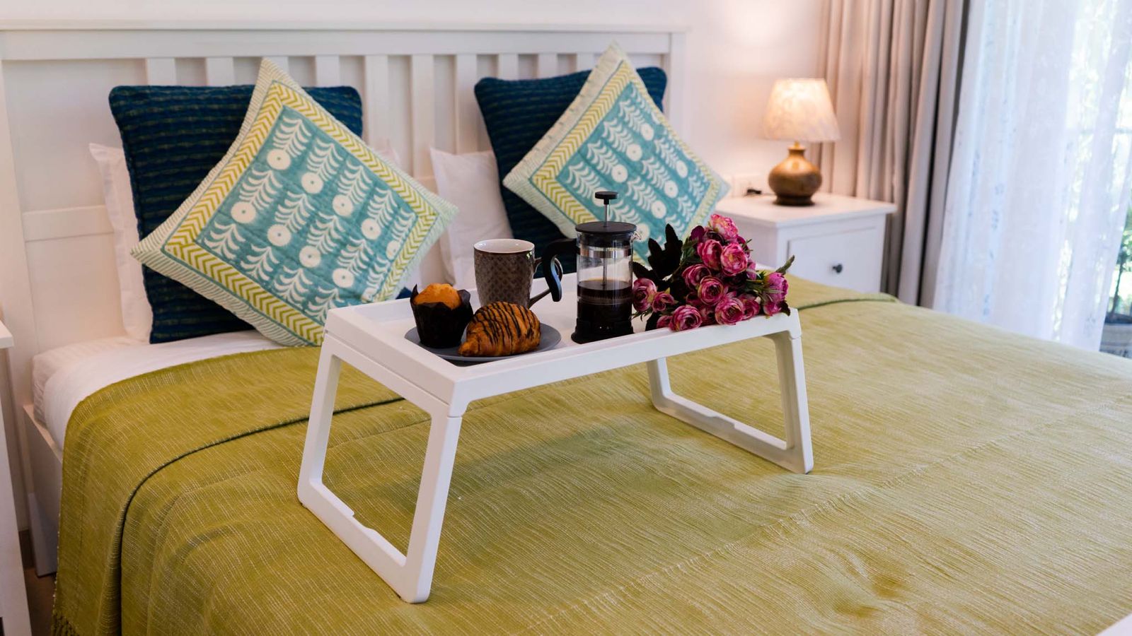 Plush Luxury 1BHK by Luxevillaz - Photo 2