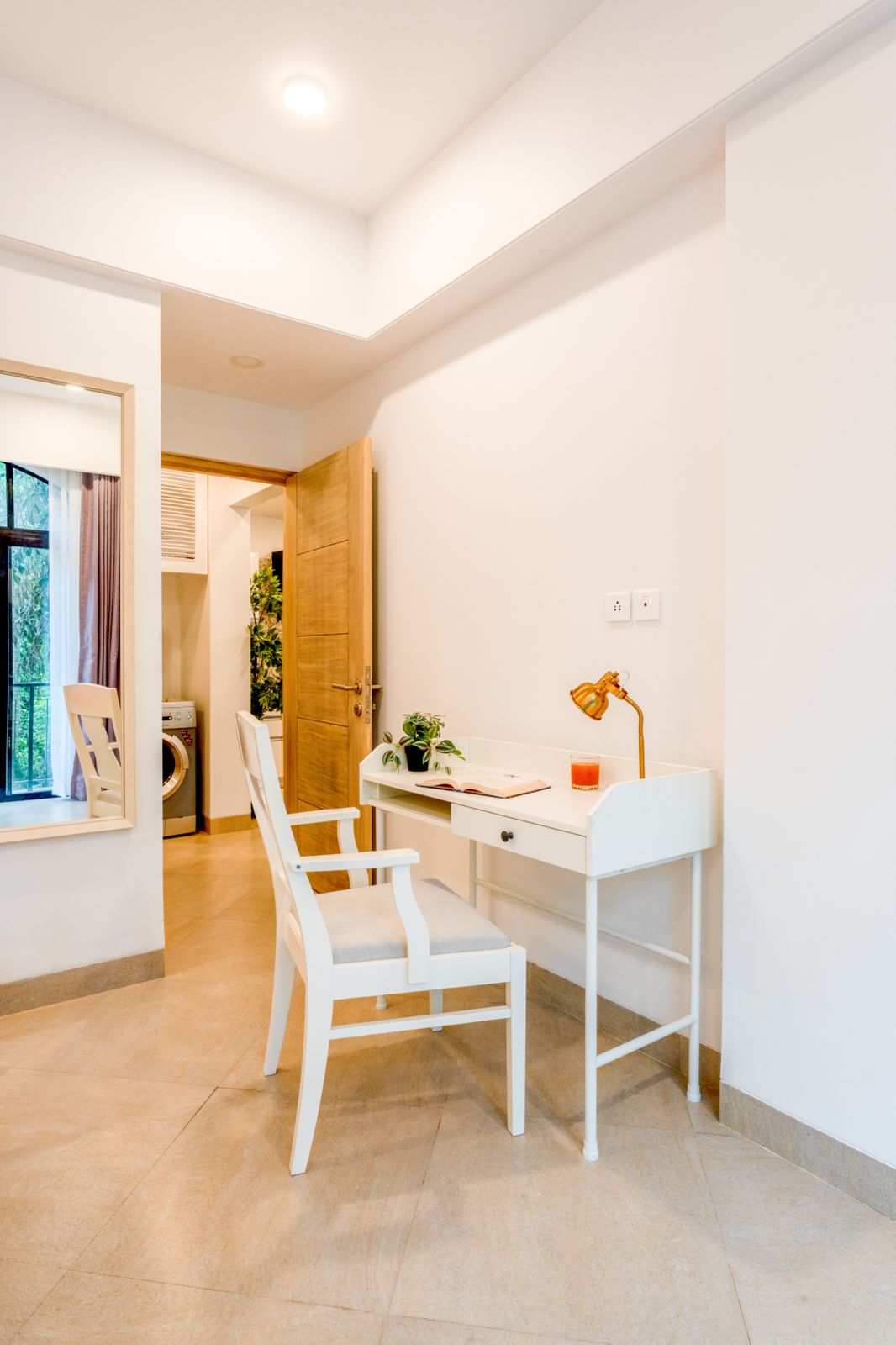 Scenic 1BHK Apartment by Luxevillaz - Photo 6