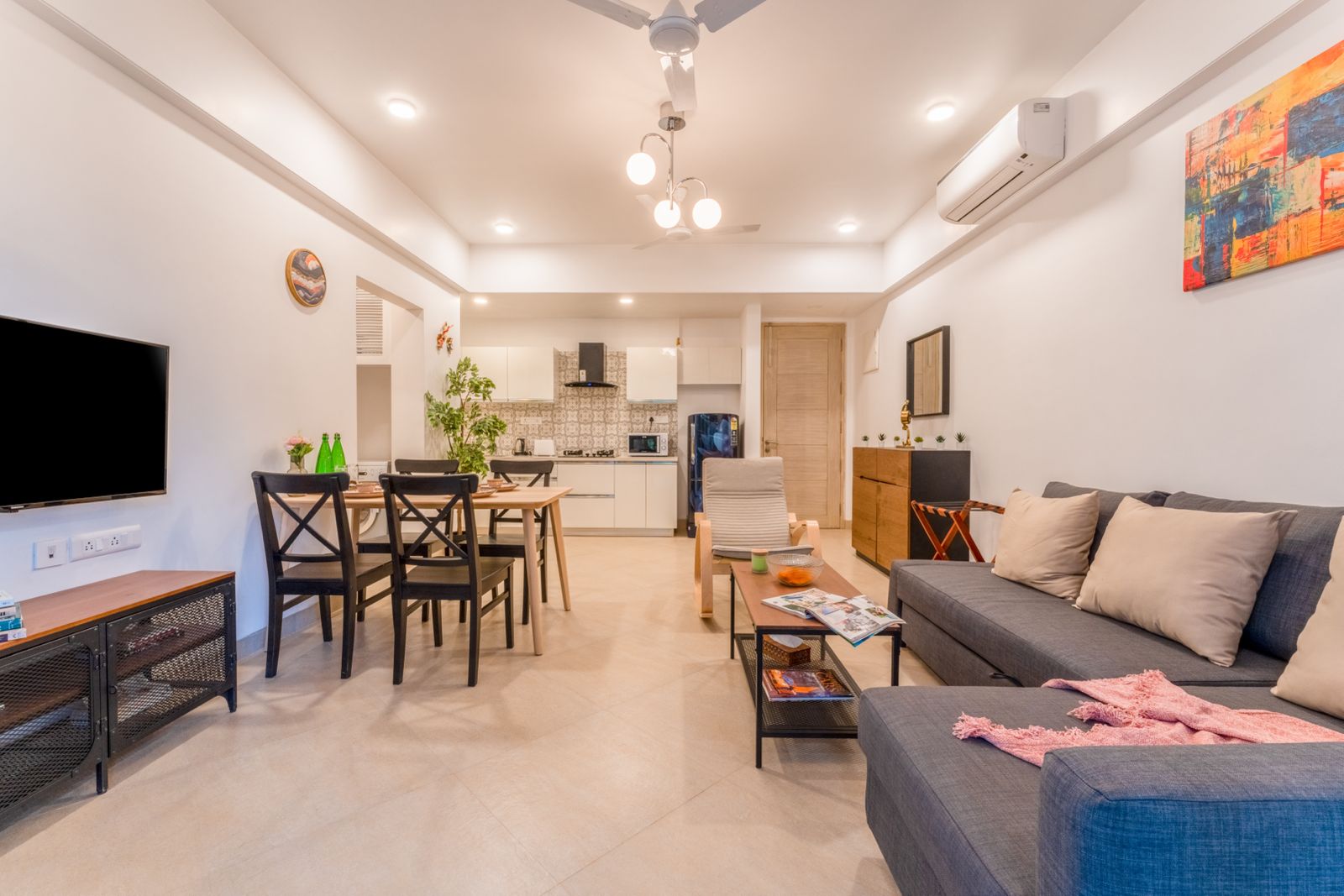 Scenic 1BHK Apartment by Luxevillaz - Photo 7