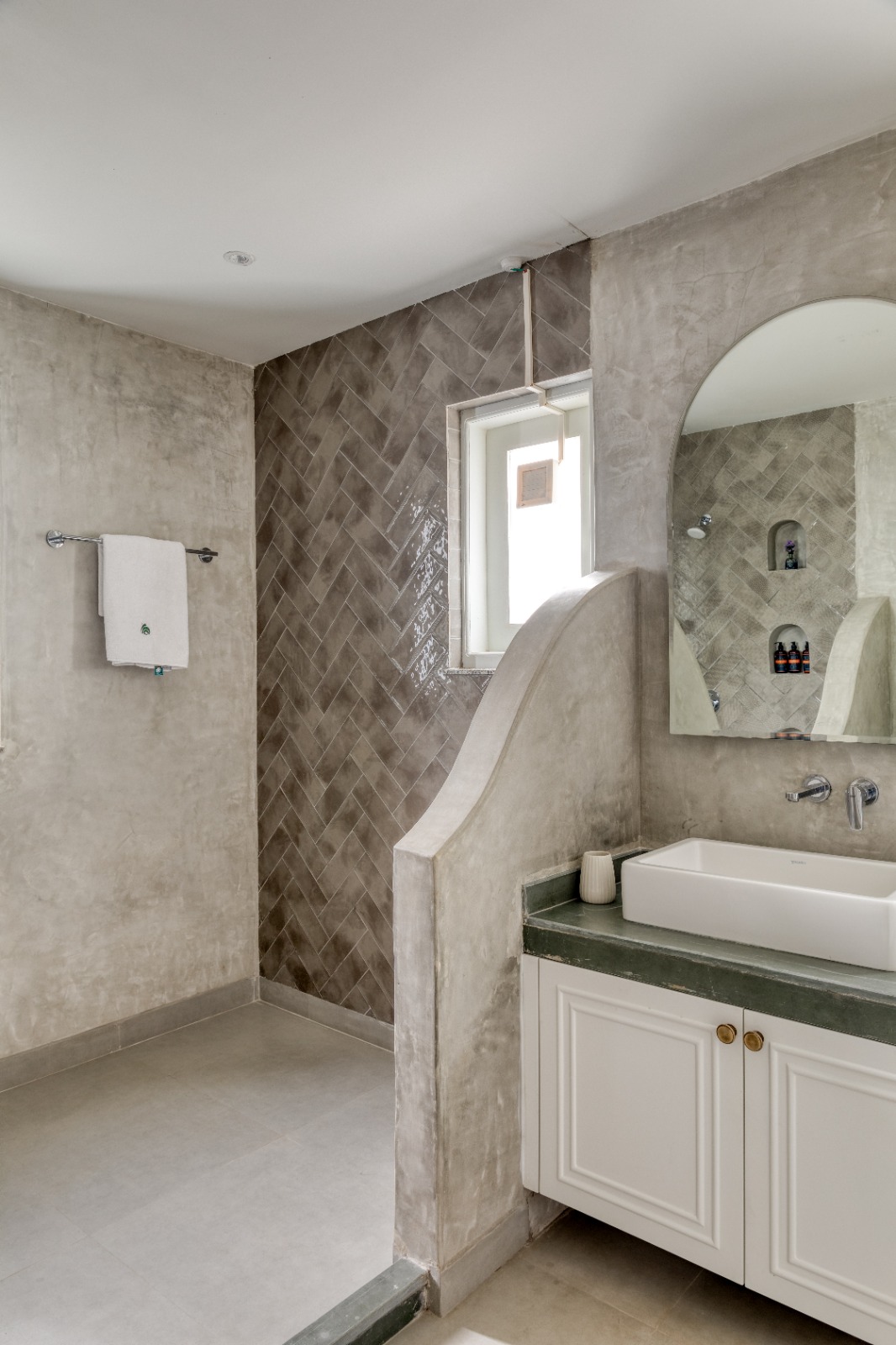 Svar 5BHK Villa - Luxevillaz - Photo 8