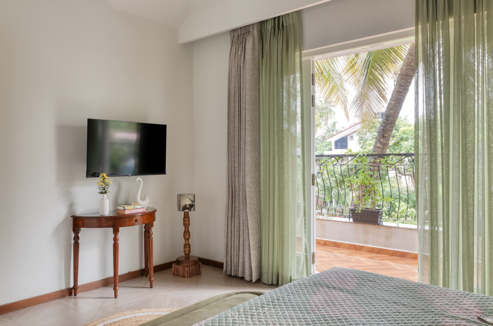 Svar 5BHK Villa - Luxevillaz - Photo 14