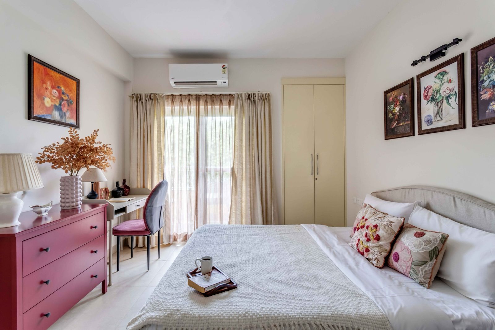 Ruby 1BHK Apartment by Luxevillaz - Photo 4