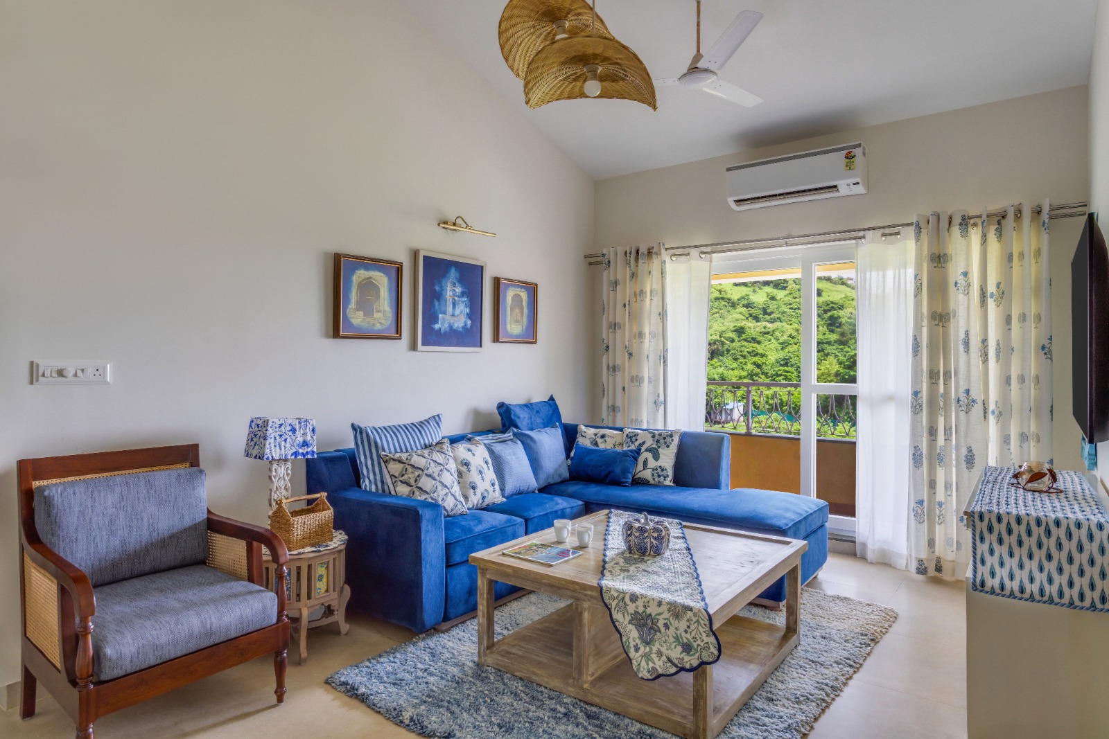 Blue Haven 2BHK by Luxevillaz - Photo 4