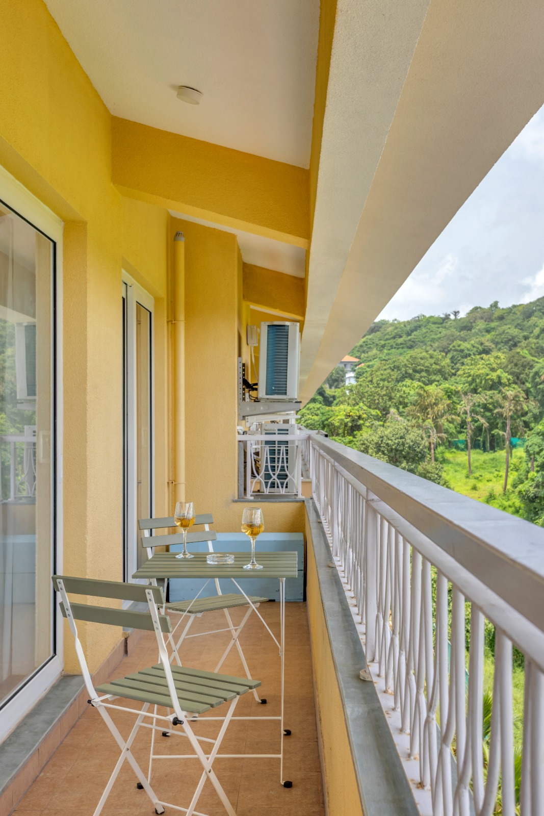 Blue Haven 2BHK by Luxevillaz - Photo 3