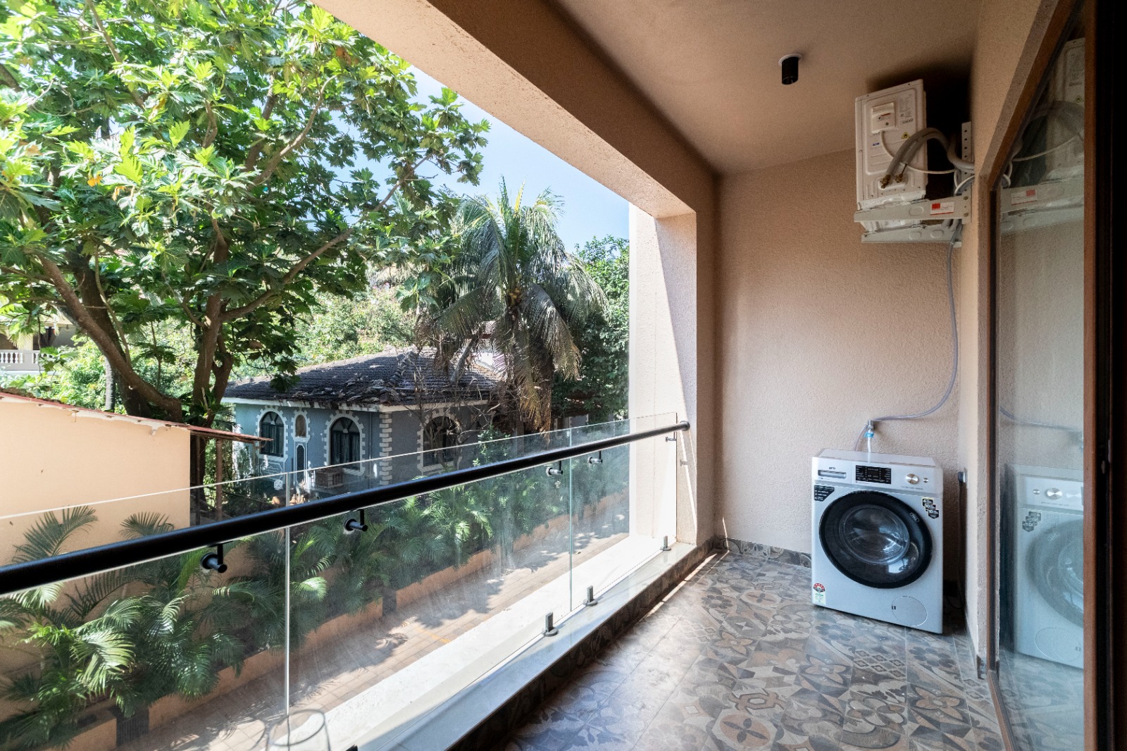 AKD Home Luxe 2BHK by Luxevillaz - Photo 19