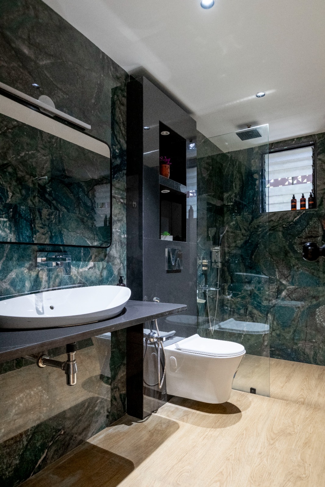 AKD Home Luxe 2BHK by Luxevillaz - Photo 3