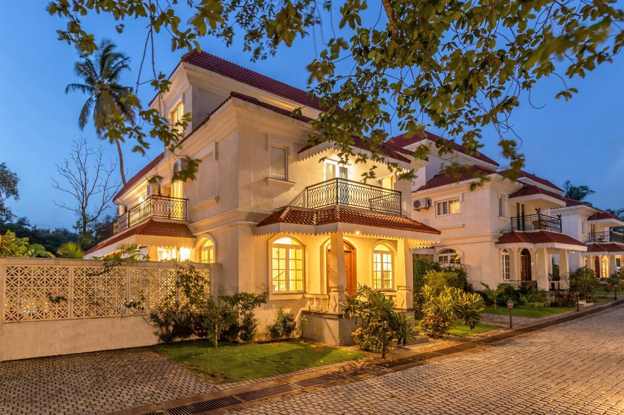 Firefly Lux 4BR Villa by Luxevillaz - Photo 32